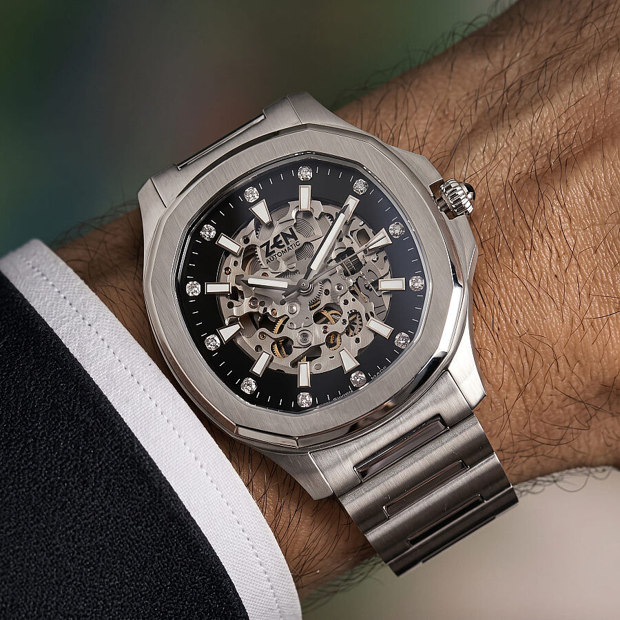 0.30 Carat Diamond Men's Watch - 1