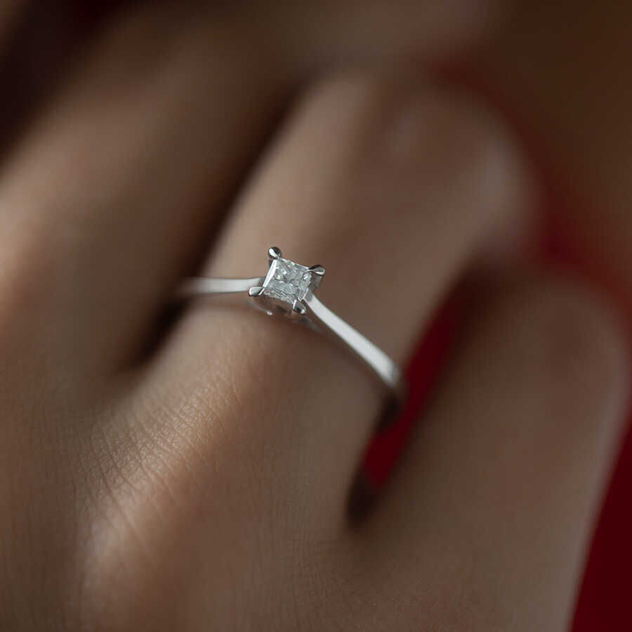 0.20 ct.Princess Solitaire Diamond Ring - 4