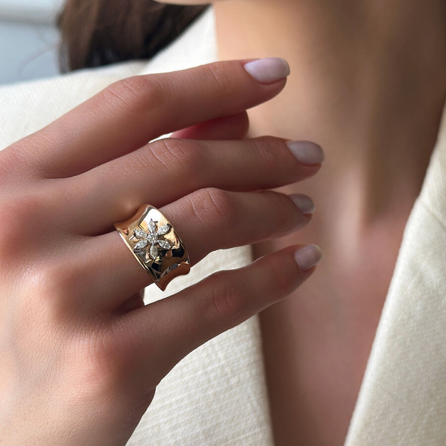 0.39 Carat Diamond Ring - 1