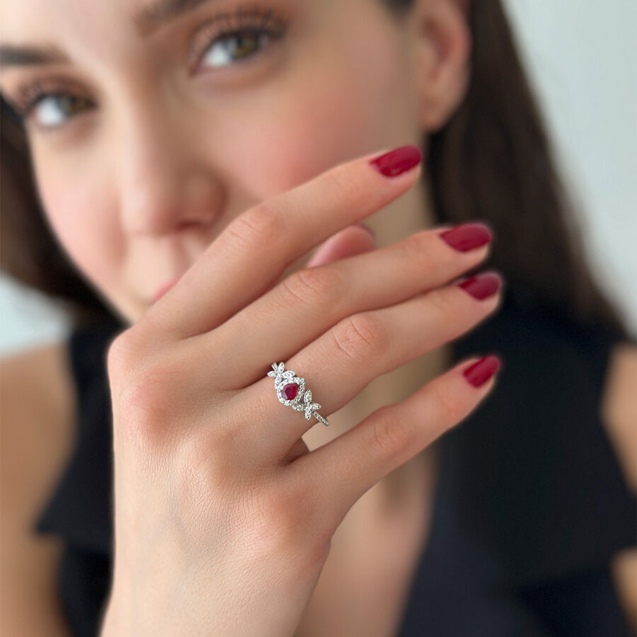 0.54 Carat Ruby Diamond Ring - 1