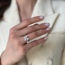 0.61 Carat Baguette Diamond Ring - Zen Diamond