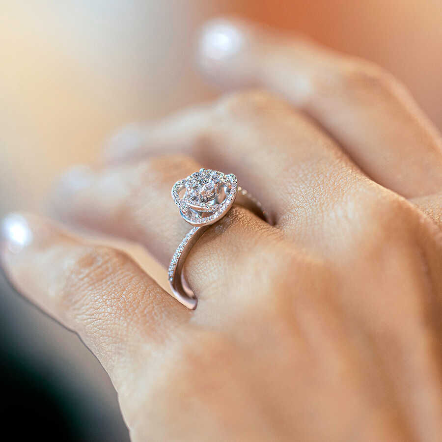 0.61 Carat Diamond Ring - 5