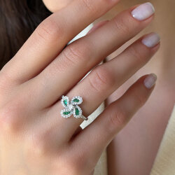 0.69 Carat Emerald Diamond Ring - Zen Diamond