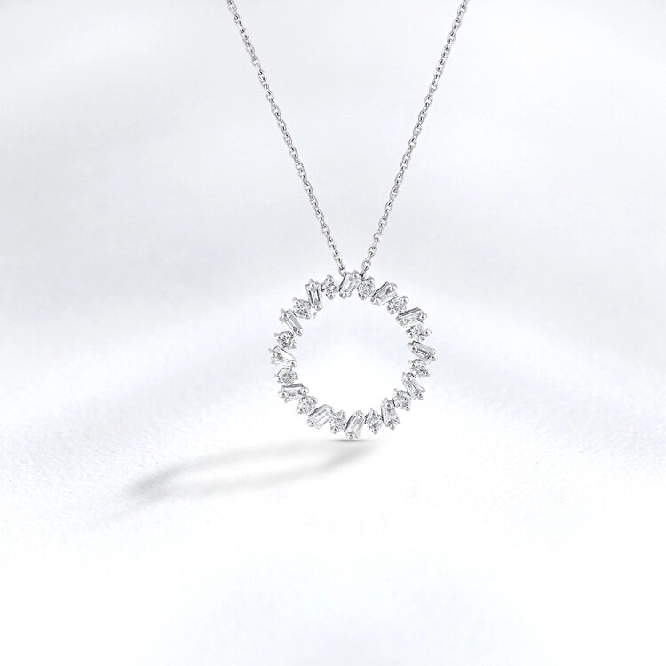 قلادة مرصعة بألماس الباجيت 0,70 قراط - Zen Diamond