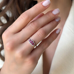 خاتم مرصّع بالألماس مع حجر الياقوت 0.72 قيراط - Zen Diamond