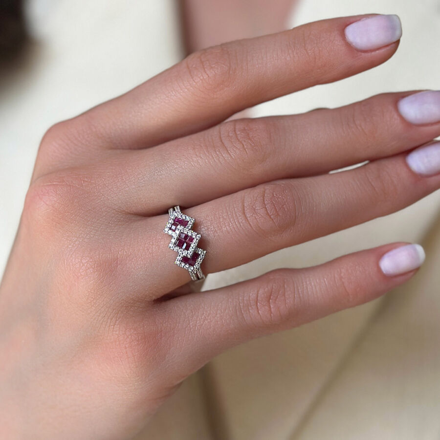 خاتم مرصّع بالألماس مع حجر الياقوت 0.75 قيراط - 2