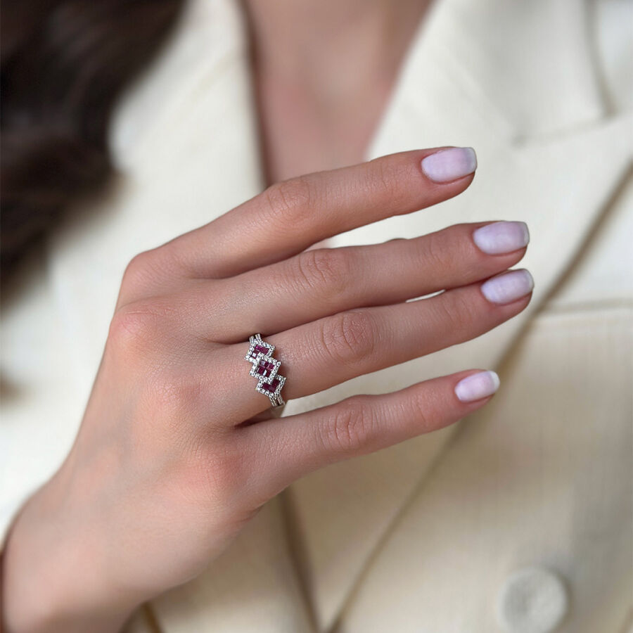 0.75 Carat Ruby Diamond Ring - 1