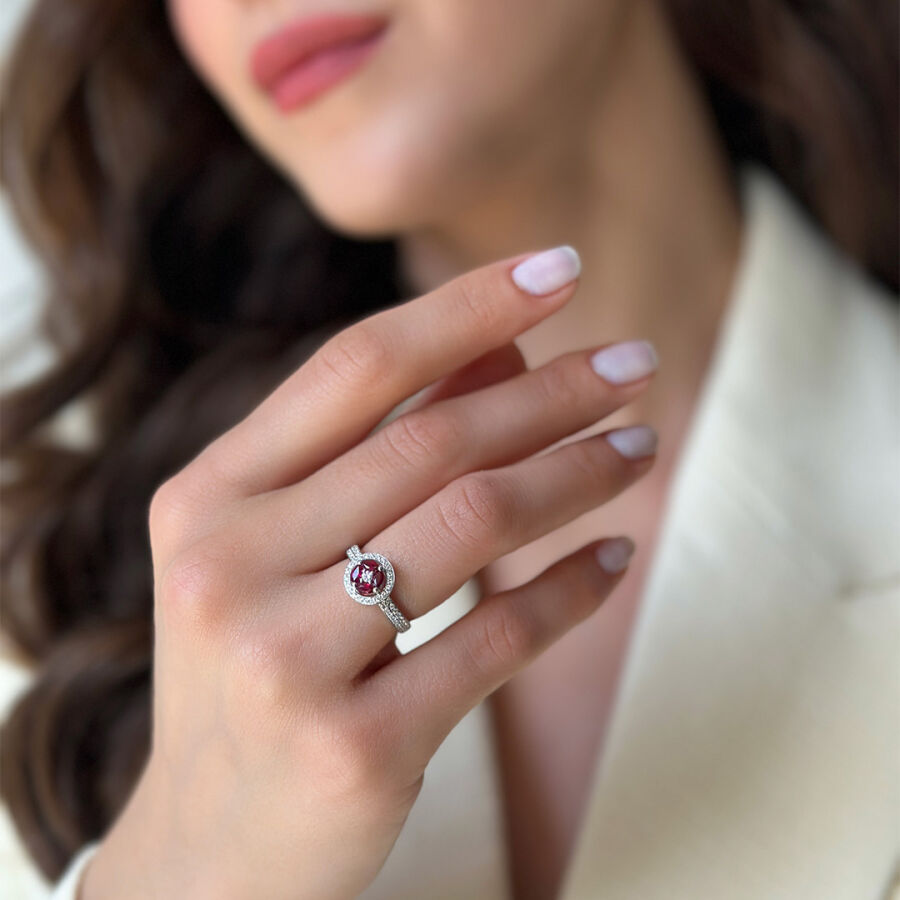 0.80 Carat Ruby Diamond Ring - 2