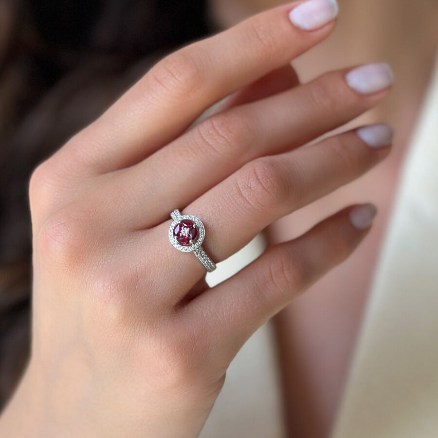 0.80 Carat Ruby Diamond Ring - 1