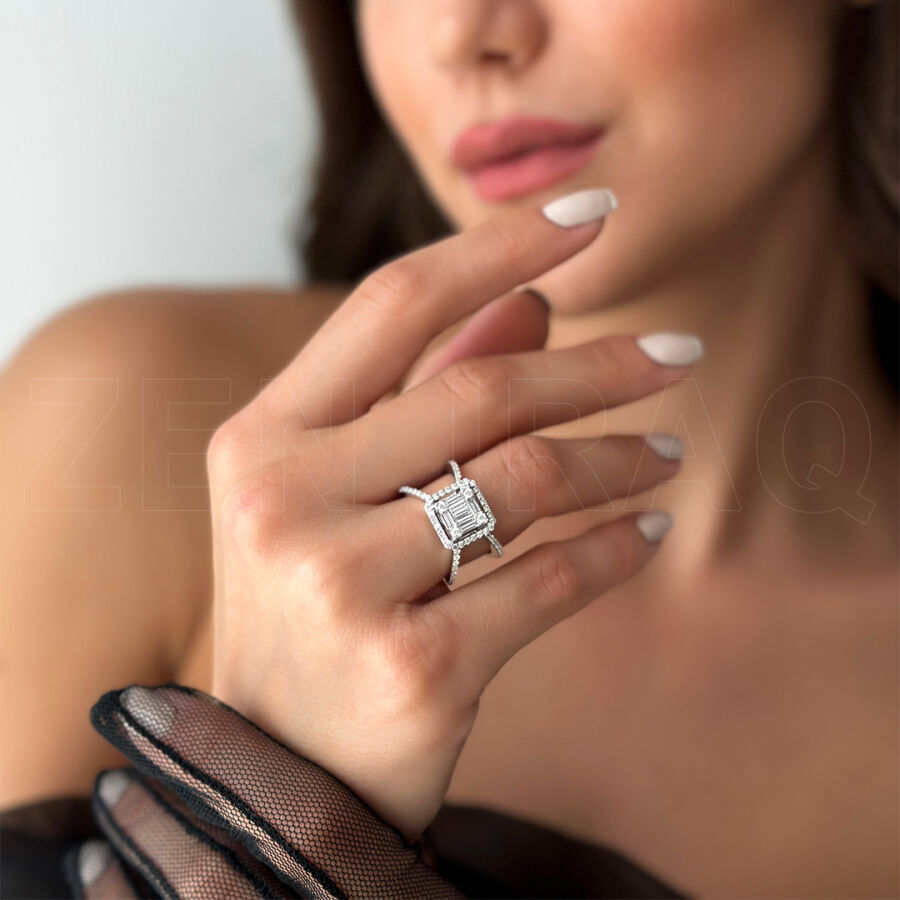 0.93 ct.Baguette Diamond Ring - 2