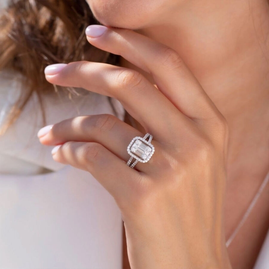 خاتم مرصع بألماس الباجيت 0.95 قيراط - 1