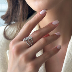 0.98 Carat Baguette Diamond Ring - 2