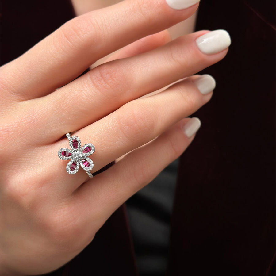 خاتم مرصع بالألماس مع حجر الياقوت 1.12 قيراط - 1