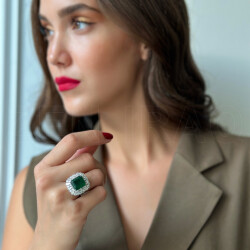 11.80 ct.Emerald Diamond Ring - 1