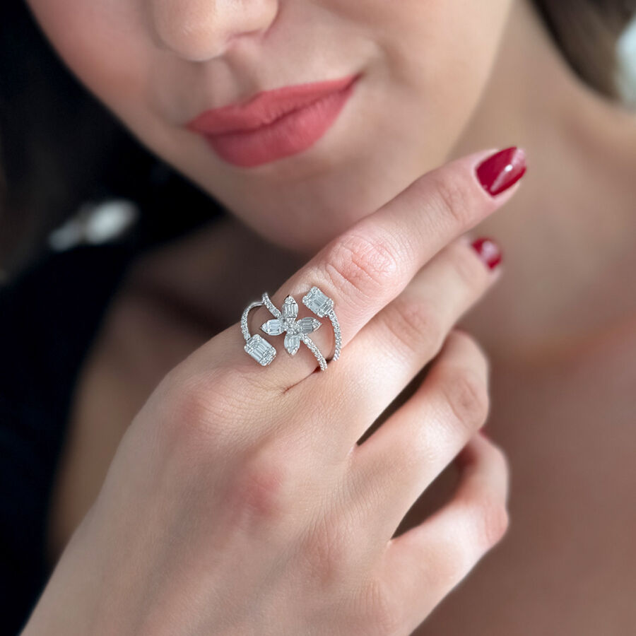1.20 Carat Baguette Diamond Ring - 1
