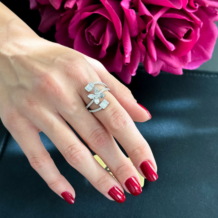 1.20 Carat Baguette Diamond Ring - 3