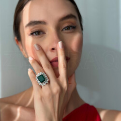 12.04 ct.Emerald Diamond Ring - 1