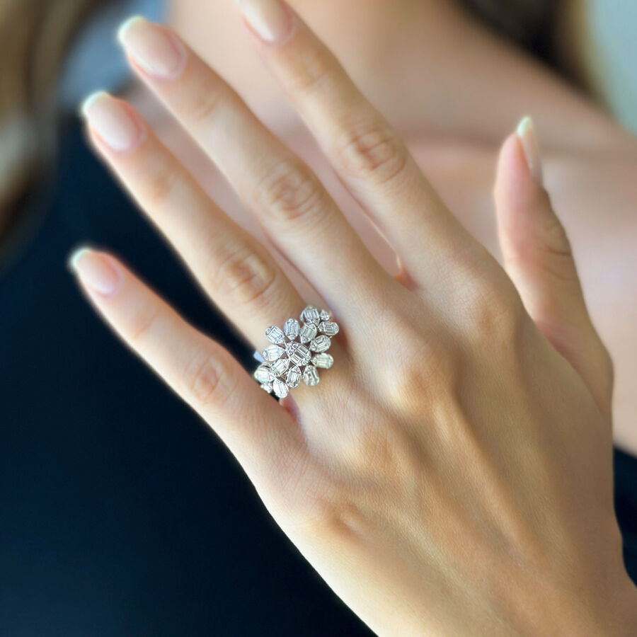 1.21 Carat Baguette Diamond Ring - 3