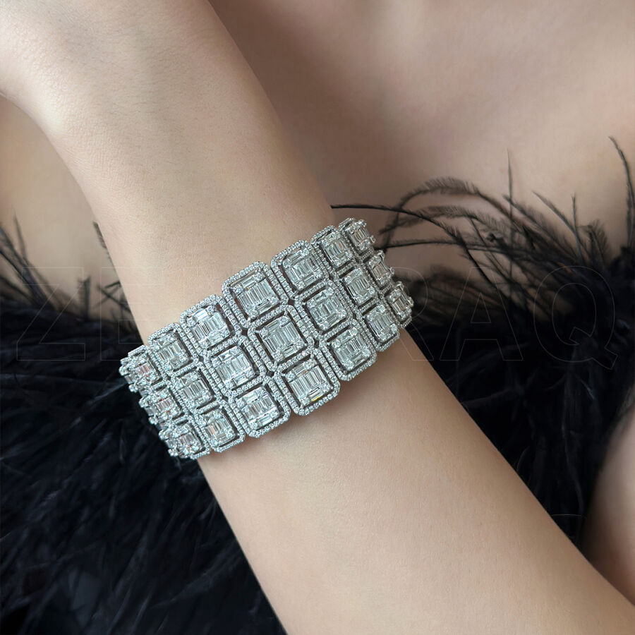 12.19 ct.Baguette Diamond Bracelet - 1