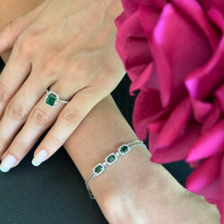 1.28 ct.Emerald Diamond Bracelet - 2