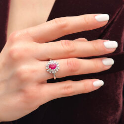 خاتم مرصّع بالألماس مع حجر الياقوت 1.64 قيراط - 2