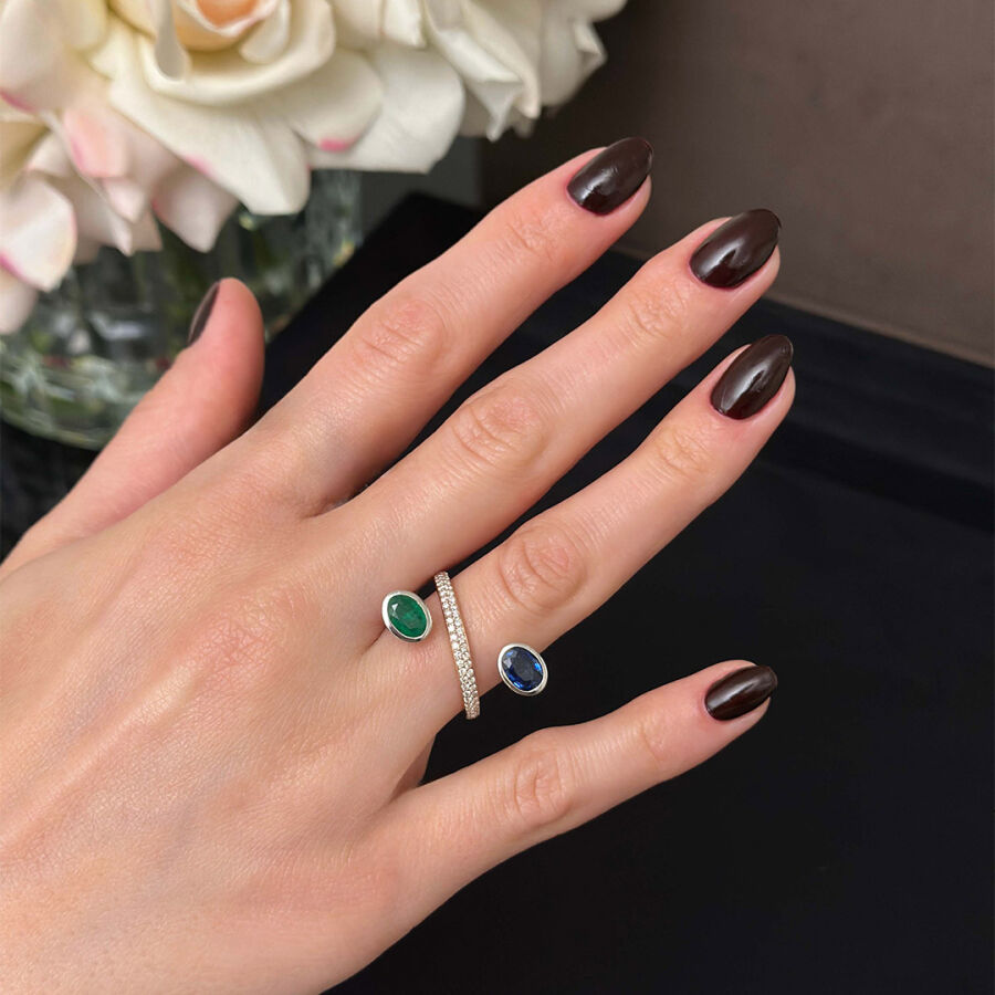 1.92 Carat Emerald & Sapphire Diamond Ring - 2