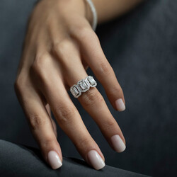 1.01 ct.Baguette Diamond Ring - 7