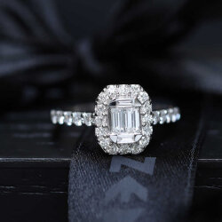0.94 Carat Baguette Diamond Ring - 8