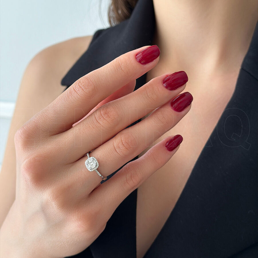0.22 ct.Baguette Diamond Ring - 1