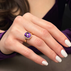 2.47 ct.Amethyst Diamond Ring - 3