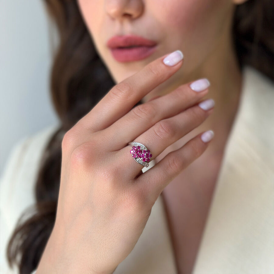 خاتم مرصّع بالألماس مع حجر الياقوت 2.12 قيراط - 2