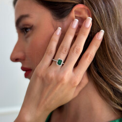 2.18 ct.Emerald Diamond Ring - 2