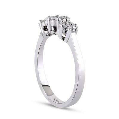 0.40 ct.Reina Tria Diamond Ring - 3