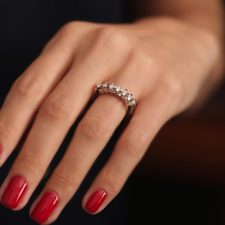 0.40 ct.Love Compass 7 Stone Diamond Ring - Zen Diamond