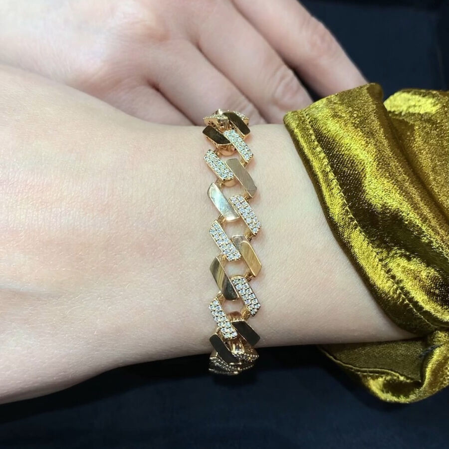 2.27 Carat Design Diamond Bracelet - 1