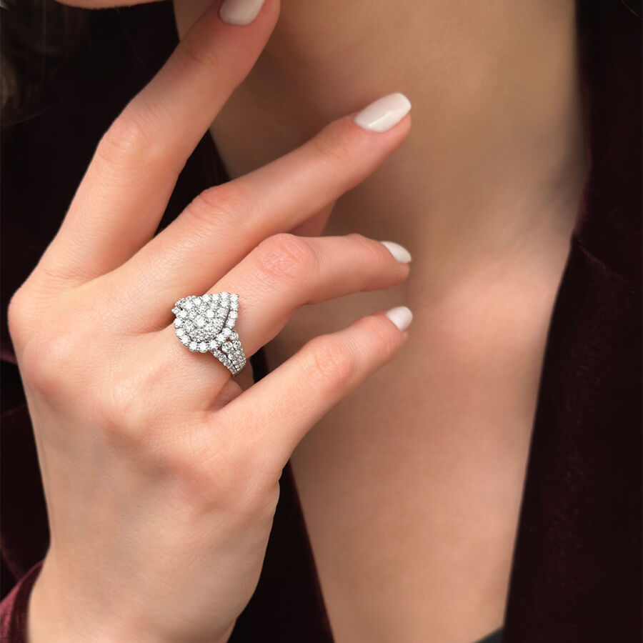 2.27 Carat Design Diamond Ring - 1