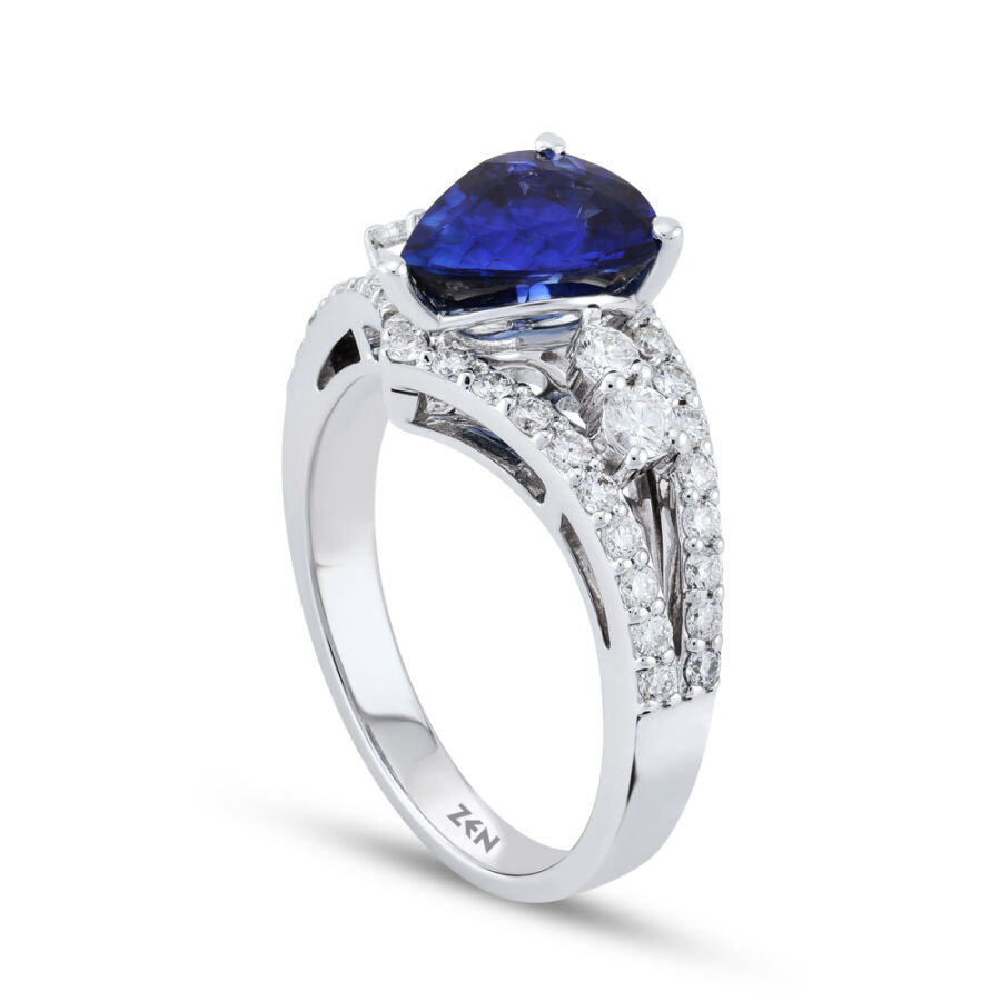 2.36 ct.Sapphire Diamond Ring - 2