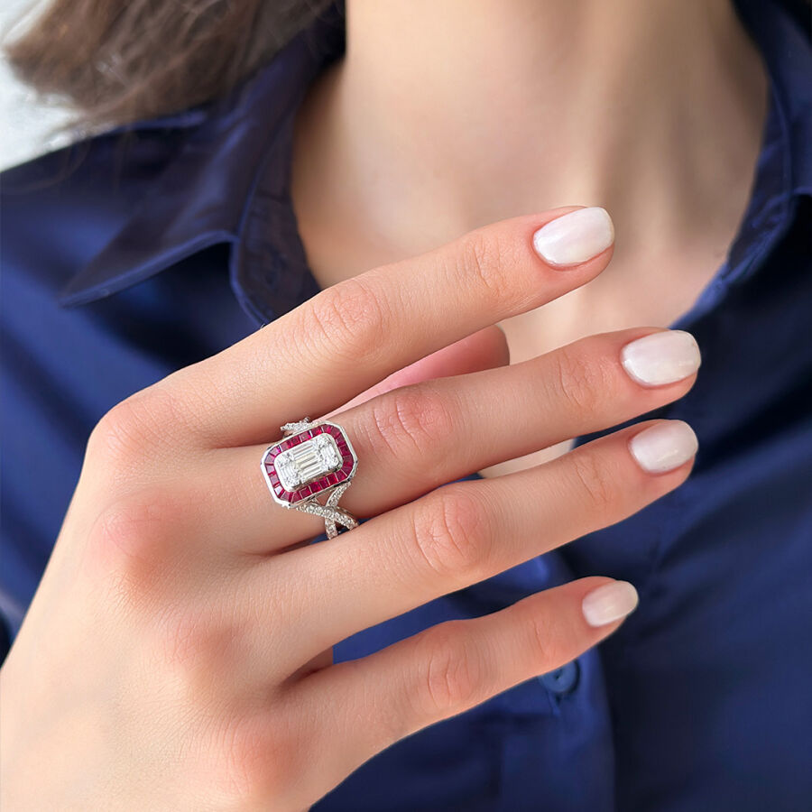 خاتم مرصّع بالألماس مع حجر الياقوت 2.52 قيراط - 2