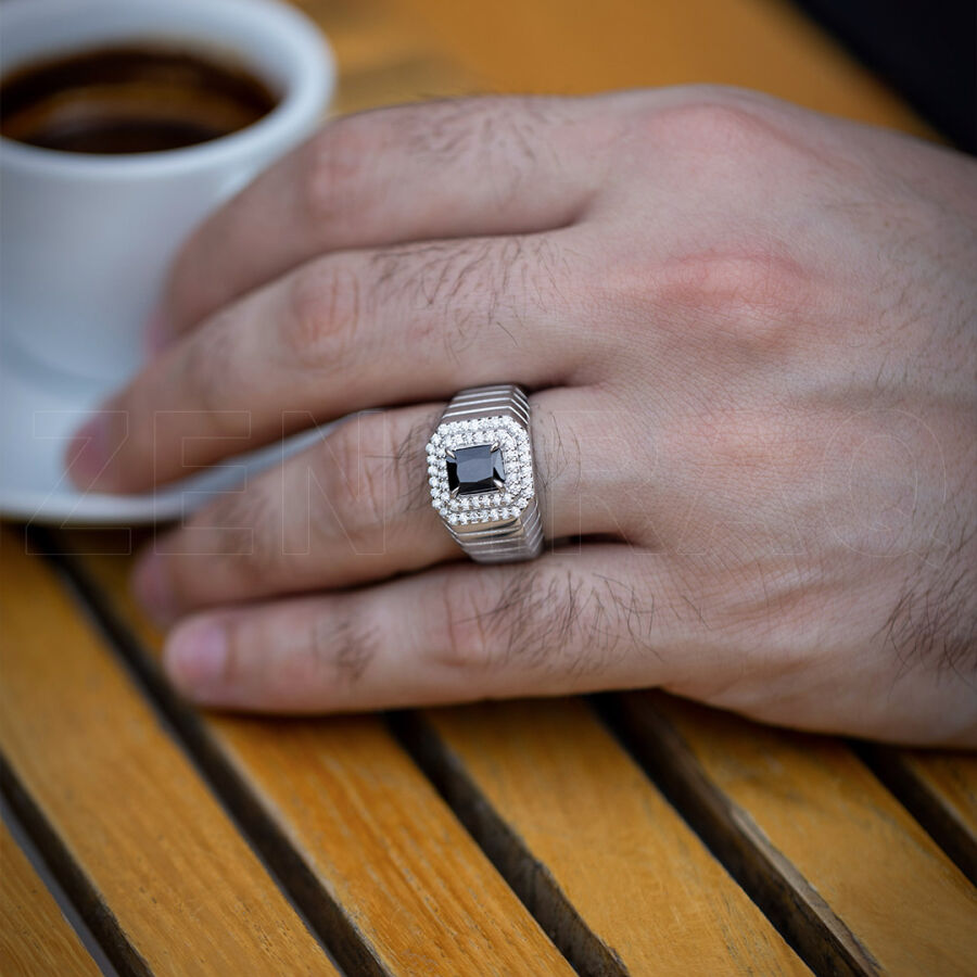 2.56 ct.Onyx Diamond Silver Man Ring - 3