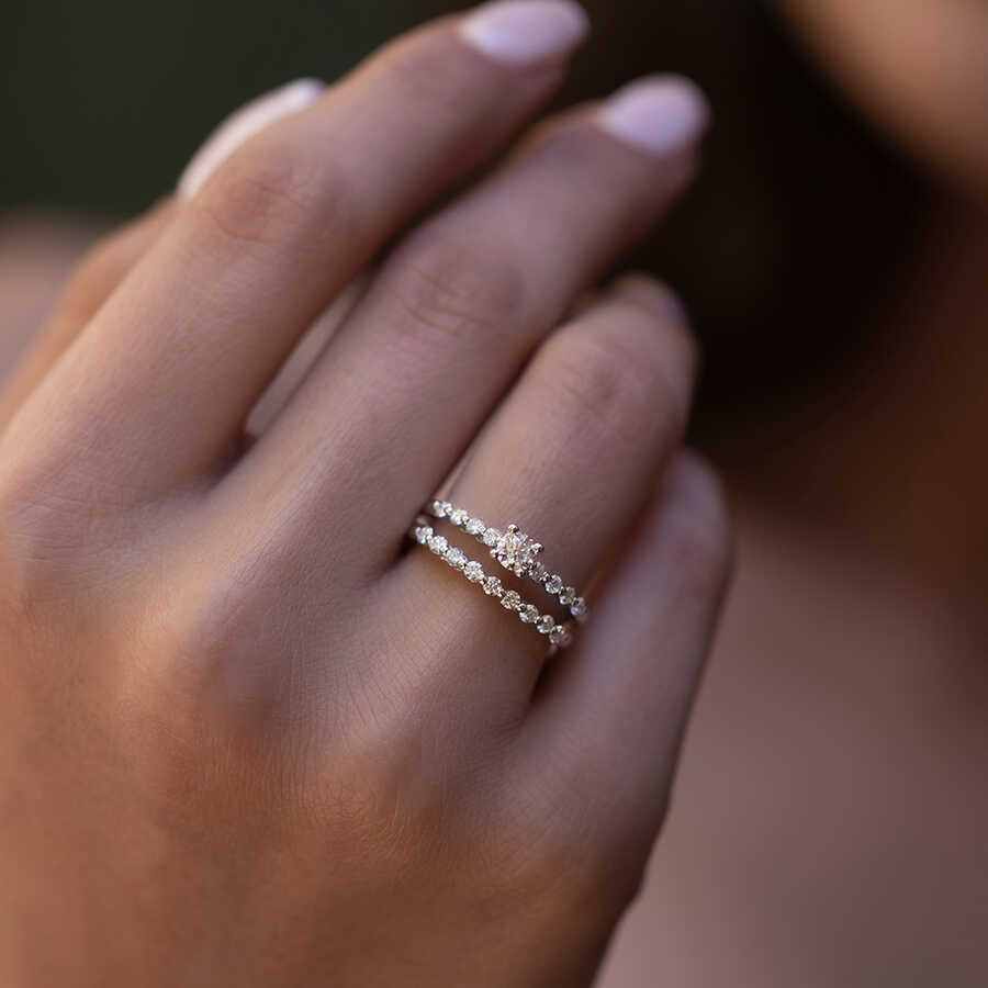 Solitaire deals eternity ring