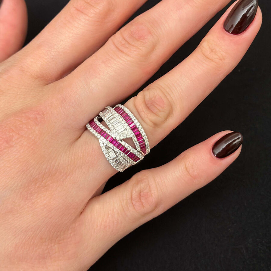 2.69 Carat Ruby Diamond Ring - 2