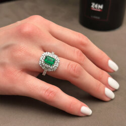 خاتم مرصّع بالألماس مع حجر الزمرد 2,90 قيراط - Zen Diamond