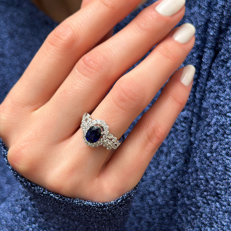 2.90 Carat Sapphire Diamond Ring - 2