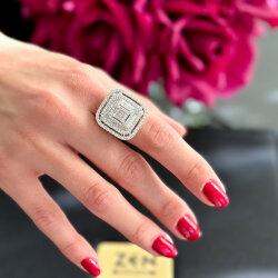 2.93 Carat Baguette Diamond Ring - 3