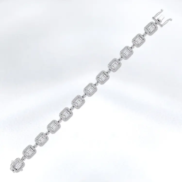 4.75 ct.Baguette Diamond Bracelet - 1