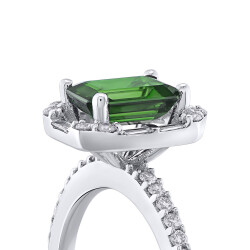 1.72 ct.Emerald Diamond Ring - 4