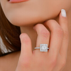 3.07 ct.Princess Cut Solitaire Diamond Ring - 1