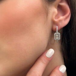 1.01 ct.Baguette Diamond Earring - 5