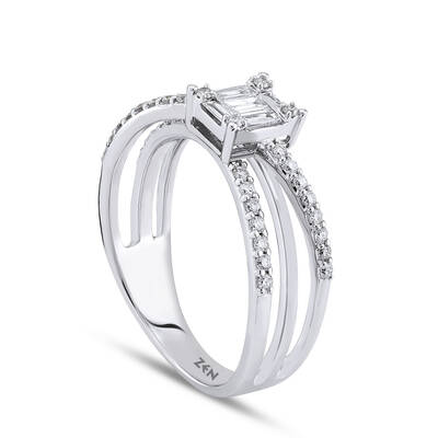 0.39 Carat Baguette Diamond Ring - 3