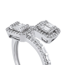 0.63 Carat Baguette Diamond Ring - 5